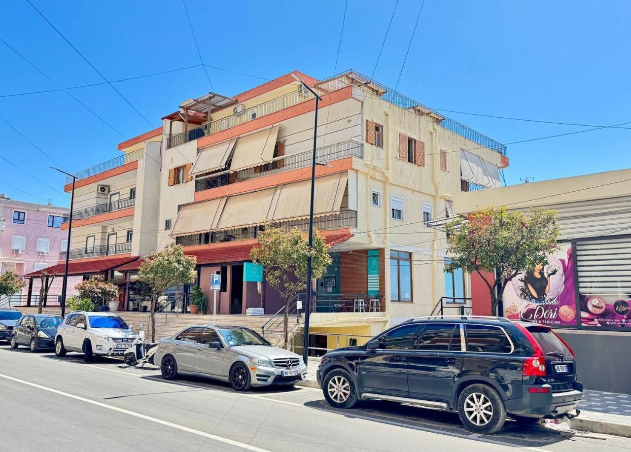 Colorful Sea View Apartment Sarande Ngoại thất bức ảnh